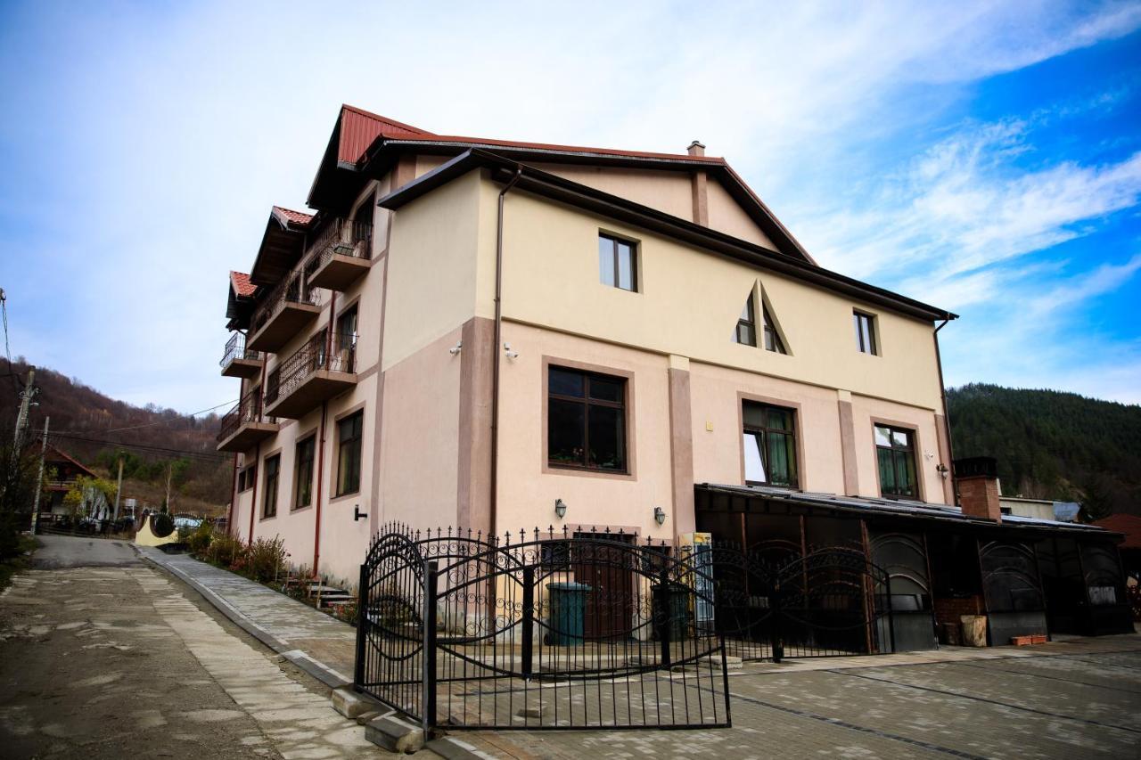 Gasthof Pensiunea Grande Lepşa